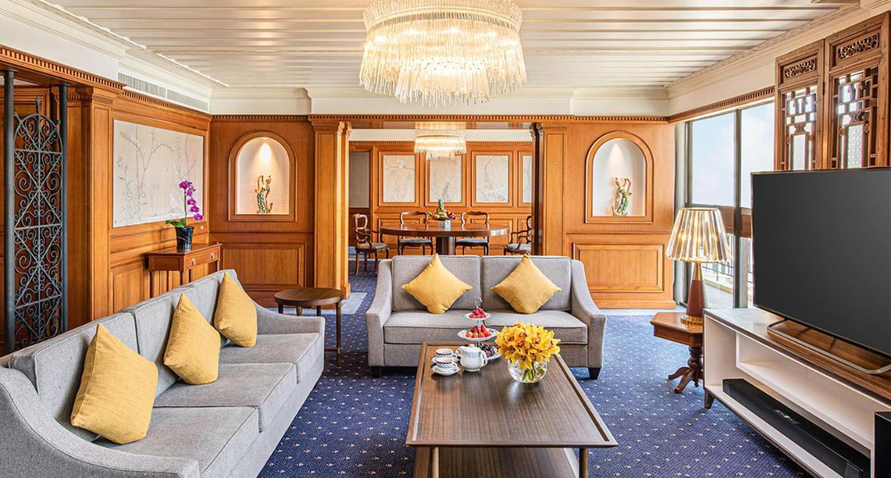 Artyzen Grand Lapa Macau Hotel Ngoại thất bức ảnh The interior of a suite on board Queen Mary 2